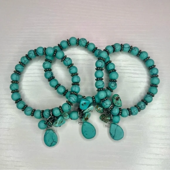 Turquoise Beaded Bracelet Set of 4 - Picture 2 of 4